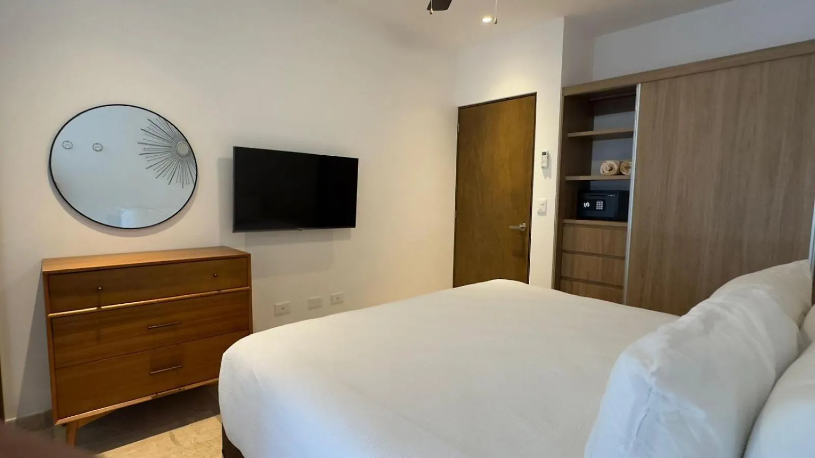 Lovely 1 Bedroom Apartment 5G Internet In The Hearth Of Playa By Happy Address بلايا ديل كارمن 0*,  المكسيك